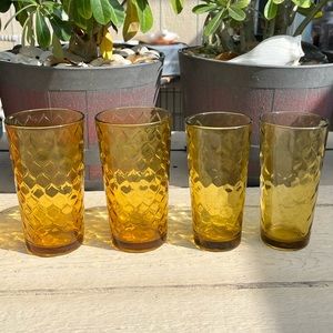 Vintage Set of 4 Anchor Hocking Honeycomb Pattern Tumblers
